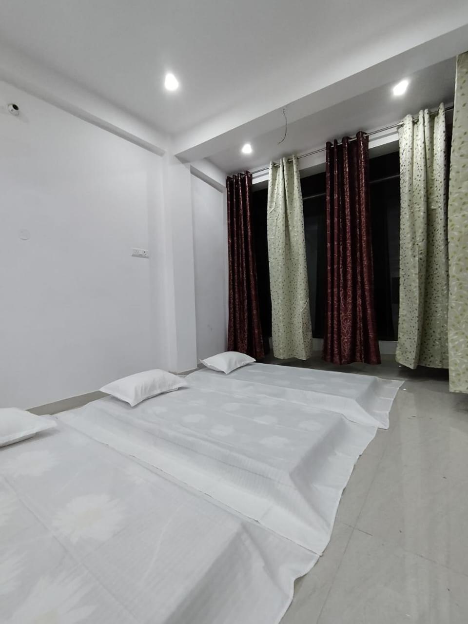 Triveni Sangam Guest House Allāhābād Junction Exterior foto