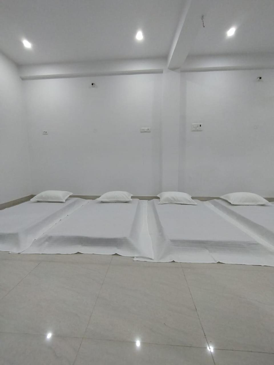 Triveni Sangam Guest House Allāhābād Junction Exterior foto